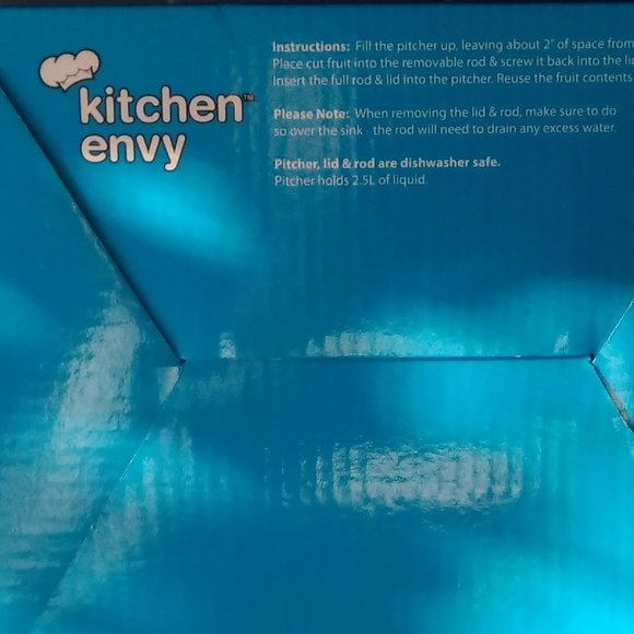 2.5 Liter Fruit-Infusing Pitcher  New-In-Box - Picture 4 of 8